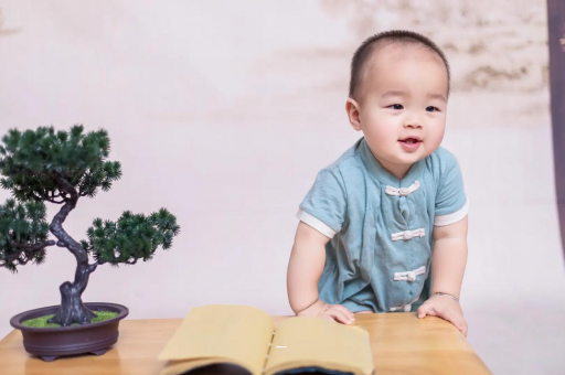 孟州六个月宝宝可以坐吗